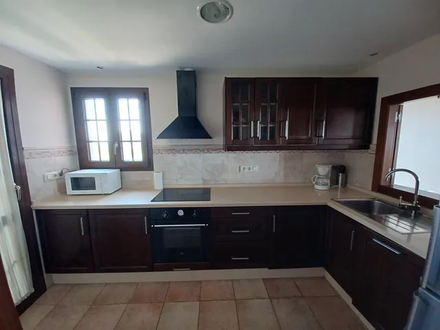 APARTAMENTO EN URBANIZACIÓN PALMERAS CON VISTAS AL MAR — 21