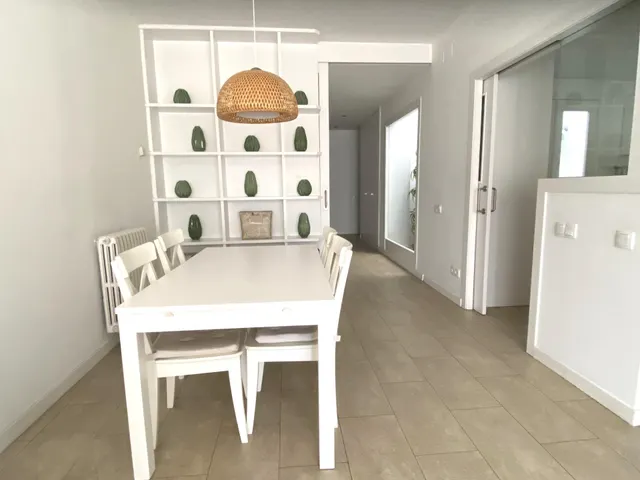 Frente Port Vell, MINIMO SEIS MESES - MAXIMO 12 MESES — 16