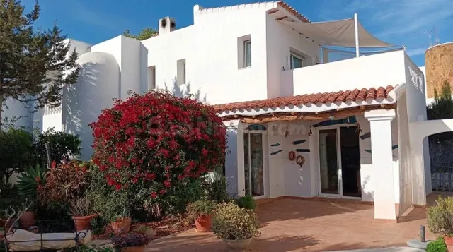 Casa rústica en Santa Eulalia del Río - foto 5