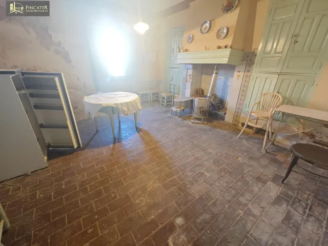 CASA EN CELLA — 18