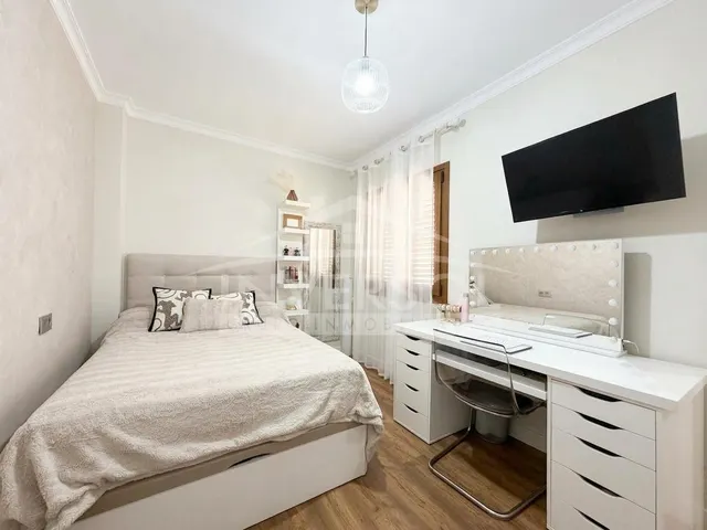VIVIENDA ADOSADA CON PISCINA PRIVADA — 31