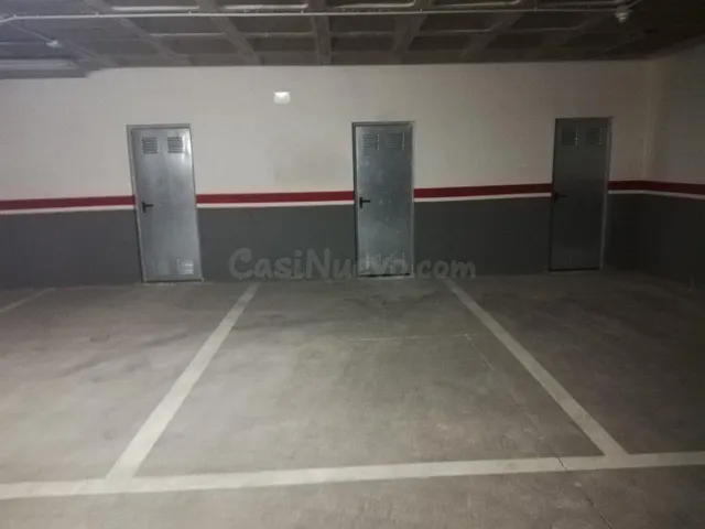 Plaza de garaje en Santiago y Zaraiche