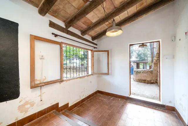 Finca rústica con 3 dormitorios, piscina y múltiples posibilidades en Inca. — 19
