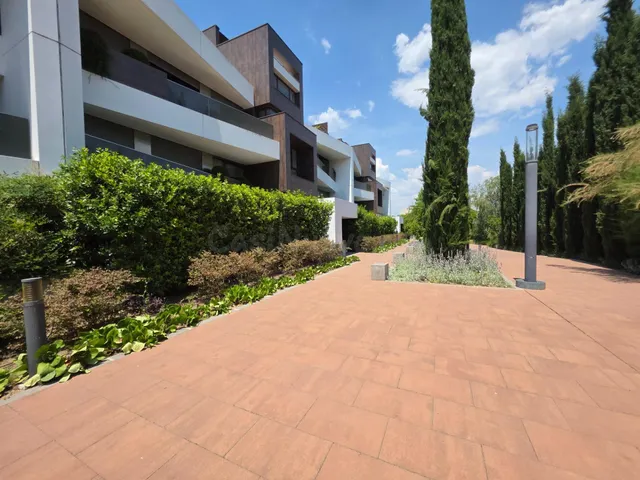 Espectacular ATICO DÚPLEX DE DISEÑO con piscina y GRAN TERRA