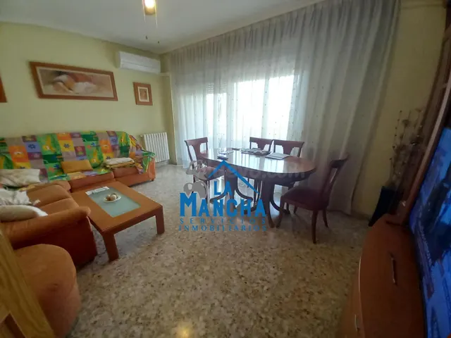 *205.000* INMOBILIARIA LA MANCHA VENDE PISO DE 4 habitacione - foto 4