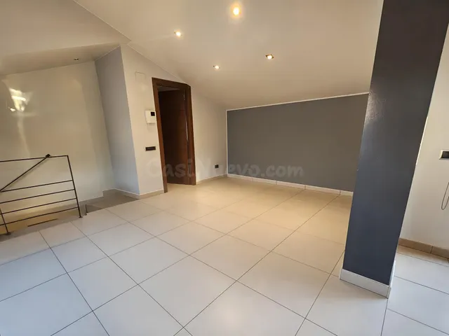 SANT CELONI (CENTRO): GRAN PISO DUPLEX INVERTIDO CON GRANDES - foto 4