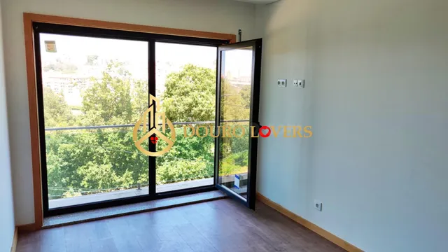 Pareado 3 habitaciones 213m² en venta - Mafamude e Vilar do  - foto 3