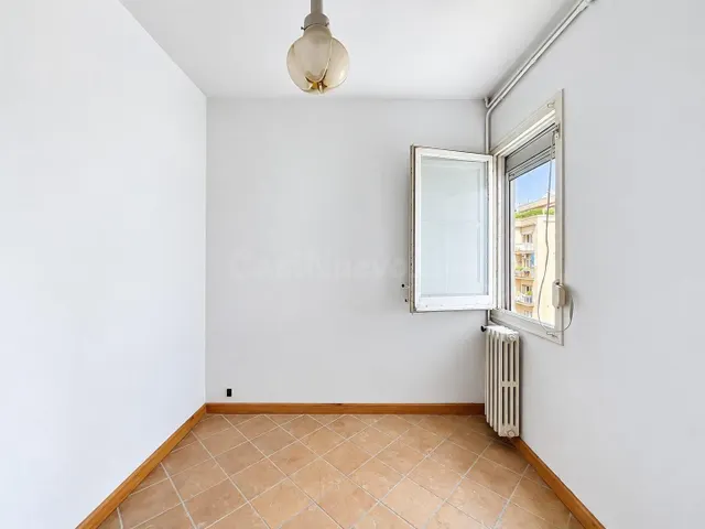 Piso exterior para reforma integral en El Putxet i el Farró — 3