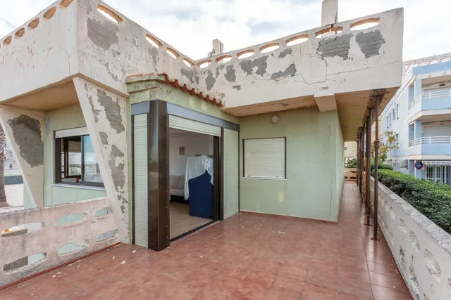 Vive el mar desde casa: parcela exclusiva en primera línea de playa en Xeraco — 21