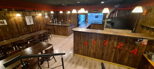 LOCAL EN LLOGUER (TRASPÀS DE NEGOCI) — 20