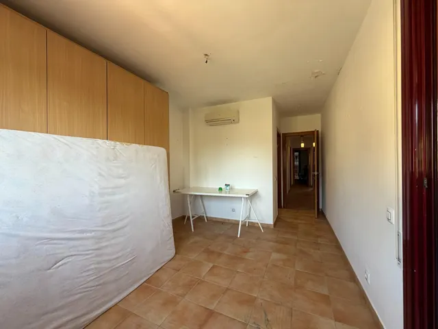 NO ES UNA ALQUILER ANUAL ES UNA COMPRA APLAZADA Tríplex exclusivo con vistas al mar  y a la montaña en Vilamaniscle — 21