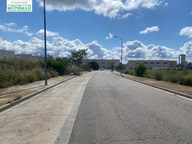 VENTA DE SUELO INDUSTRIAL PARA NAVES EN VALLS — 9