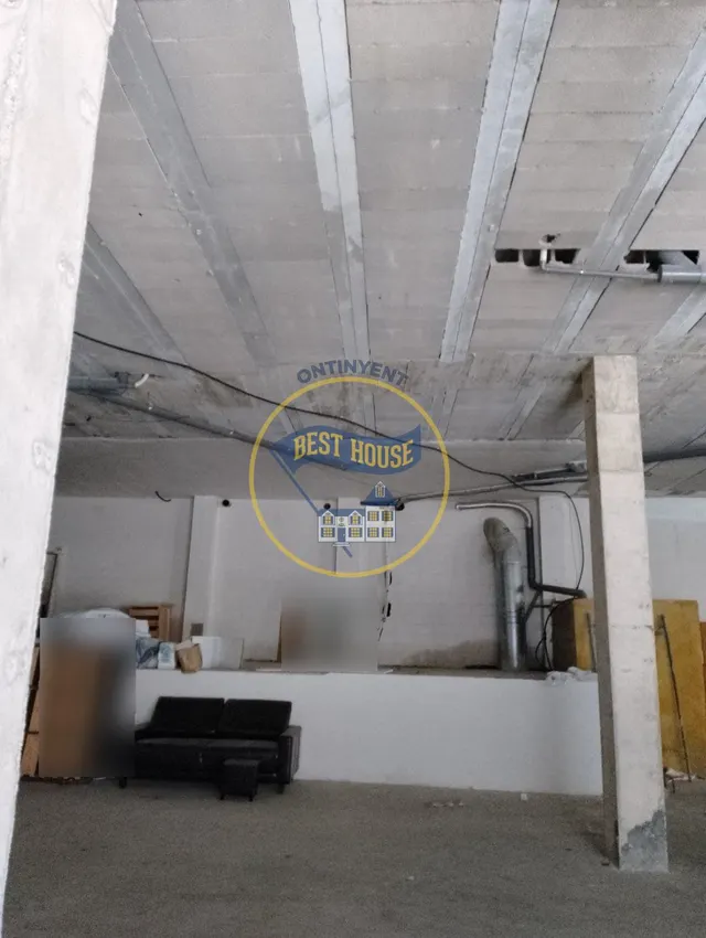 LOCAL COMERCIAL EN PLANTA BAJA, EN VENTA — 7
