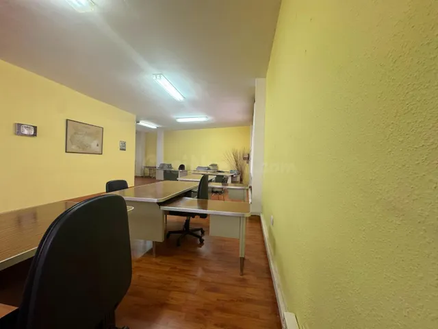 OFICINA EN VENTA EN EL CENTRO - foto 4