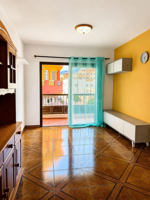 Amplia vivienda de 3 dormitorios con terraza y trastero en P - foto 4