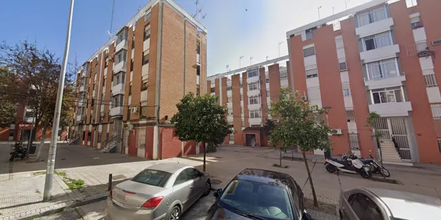 Venta piso en Sevilla — 3