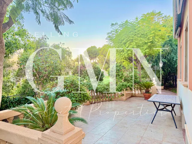 Un pequeño palacete con vistas al mar mediterráneo en Finestrat — 23