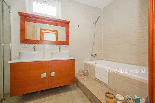 Pareado 4 habitaciones 137m² en venta - CUESTA LA GRAMA — 45