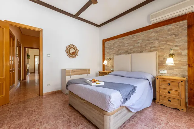 "Vivienda reformada con vistas privilegiadas". — 12