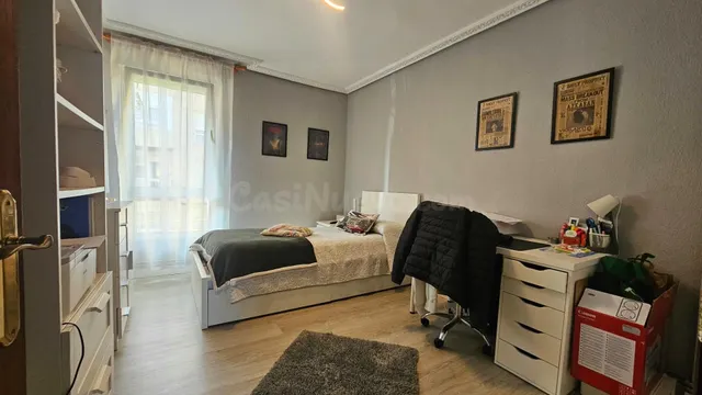 Tu hogar empieza aquí: 2 habitaciones y parking en Torrelave - foto 4