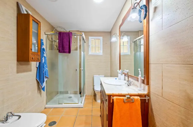 Preciosa finca Chalet con 4 dormitorios y 3.000 m2 de parcela vallada en la Robella — 35