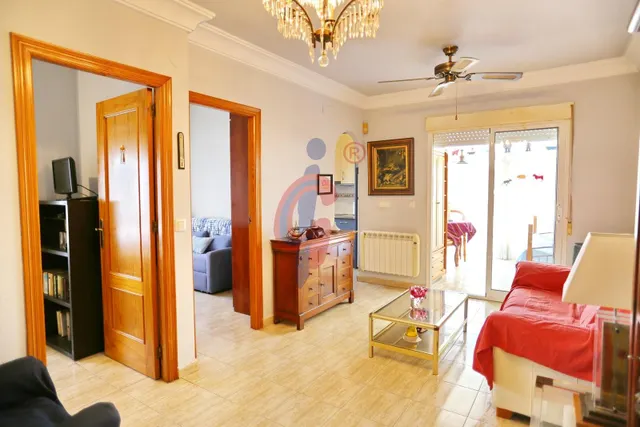 Planta baja en venta en el centro de Guardamar del Segura con gran terraza privada y piscina comunitaria — 7