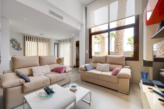 Villa 3 habitaciones 120m² en venta - Centro de la Ciudad Quesada — 32