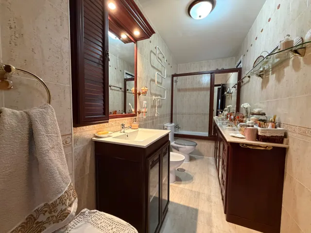 Ideal piso en puertas del sur, en urbanización privada con piscina — 10