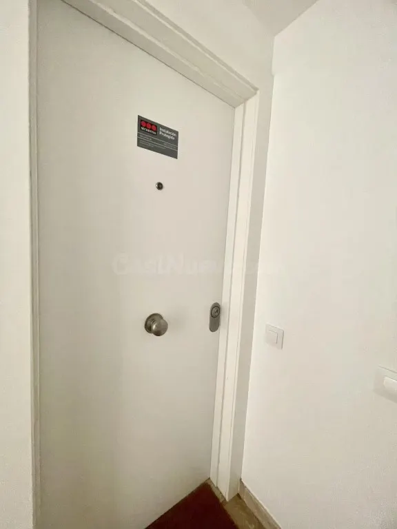 Piso completamente reformado con parking y trastero en Ciuta - foto 2