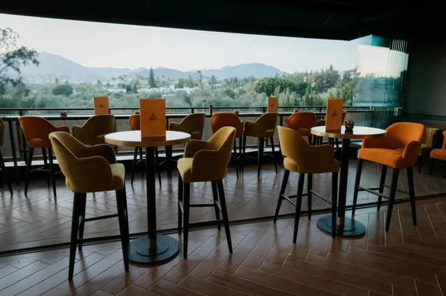 Restaurante 220m² en venta - Marbella — 15