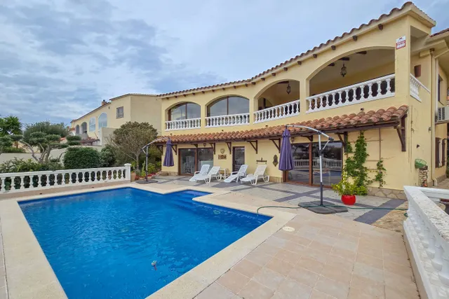 Exclusiva Casa en Mas Fumats con Vistas a la Badía de Rosas — 38