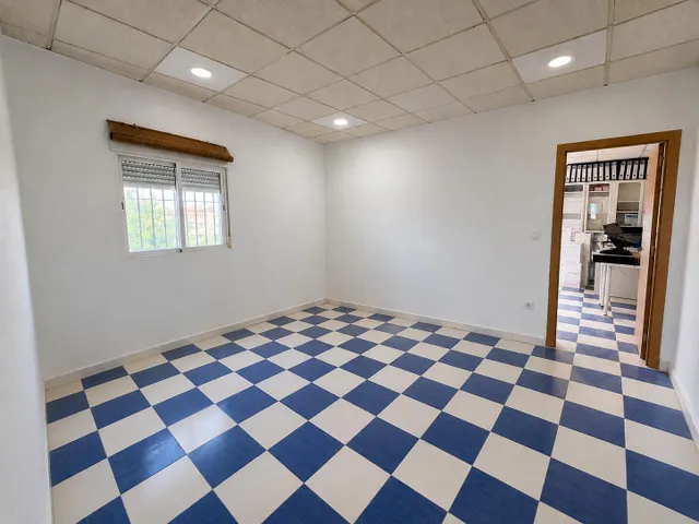 Nave industrial muy amplia de dos plantas y con múltiples posibilidades — 13