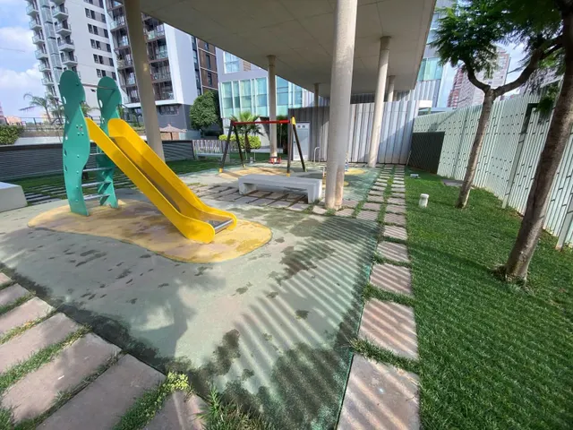 PARTICULAR VENDE | PISO CON GARAJE, TRASTERO Y PISCINA EN CUATRE CARRERES — 31