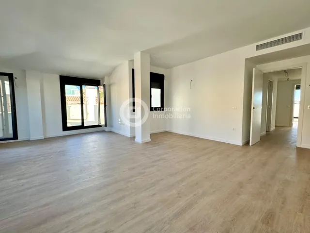 Ático de 2 dormitorios con 2 terrazas en el centro de Lorca — 8