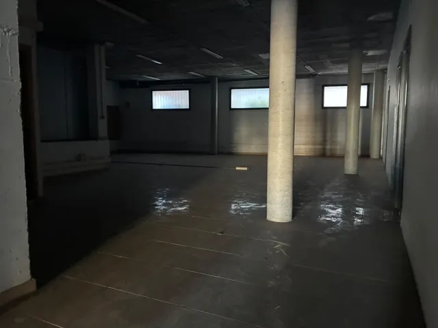LOCAL COMERCIAL A PIE DE CALLE — 7