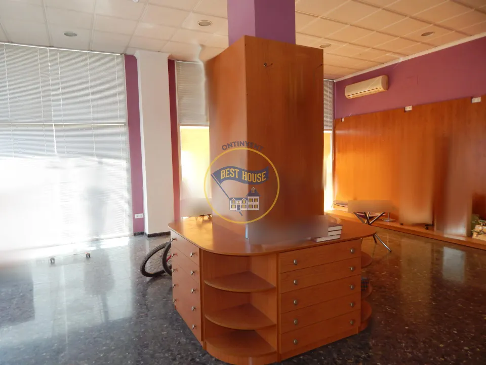 GRAN LOCAL COMERCIAL, CHAFLAN EN COCENTAINA.