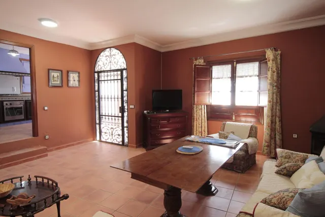 CASA EN ALQUILER EN CARMONA — 13