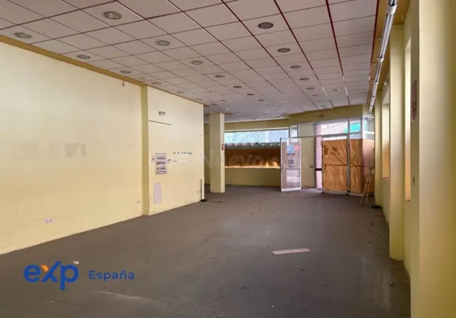 Grandioso Local comercial en Linares !!