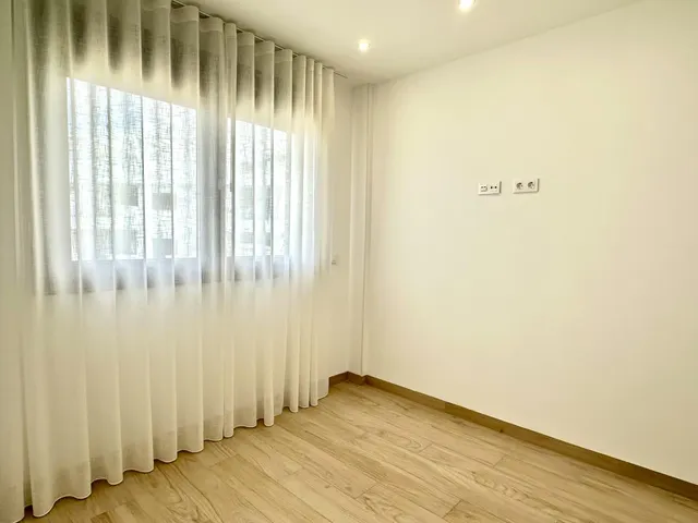 BUNGALOW EN PLANTA BAJA CON DOS TERRAZAS, PISCINA Y PARKING EN BALCÓN DE FINESTRAT — 16