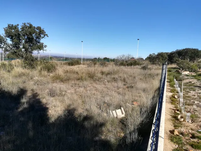 Urbis te ofrece una parcela en venta en Cuatro Calzadas, Salamanca. — 2