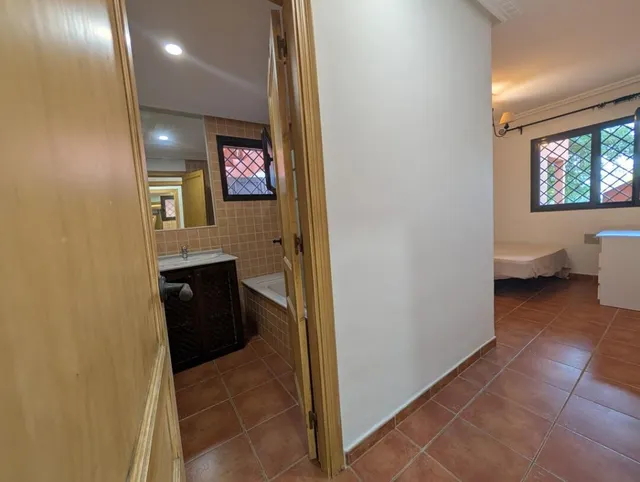 Apartamento en Venta en Linea De La Concepcion, La Cádiz — 19