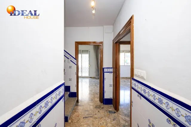 Edificio con gran potencial de desarrollo residencial en Zaidín – Granada — 26