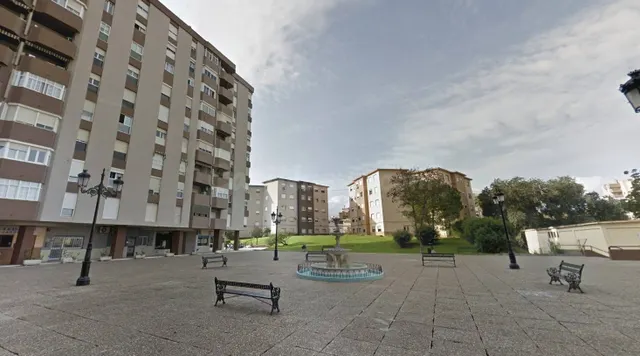 Venta piso en Algeciras (Cádiz) - foto 2