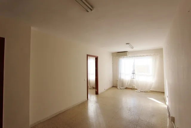 Oficina en venta en ronda histórica — 4