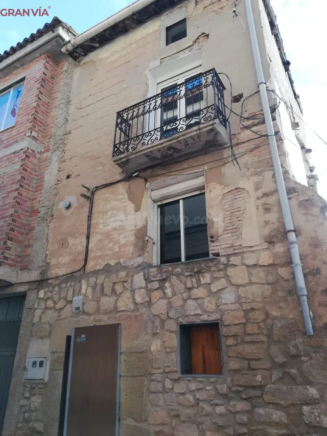 Casa para reformar en Cenicero - foto 2