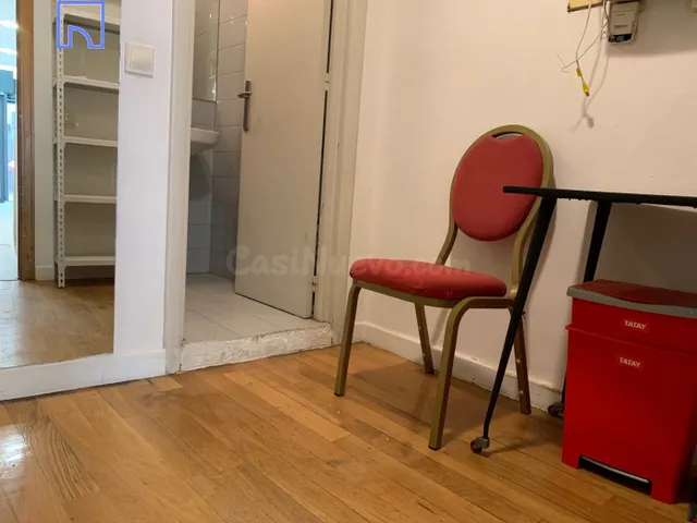 Local Comercial en Zona Centro; 650€ - foto 5
