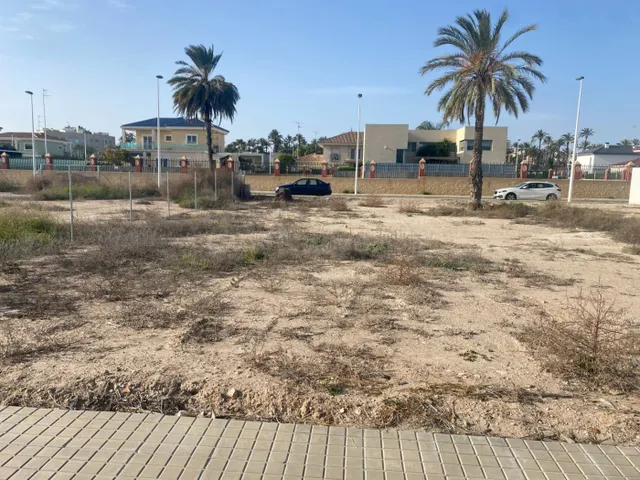 Exclusiva Parcela de 250 metros en La Torreta, Elche - foto 3