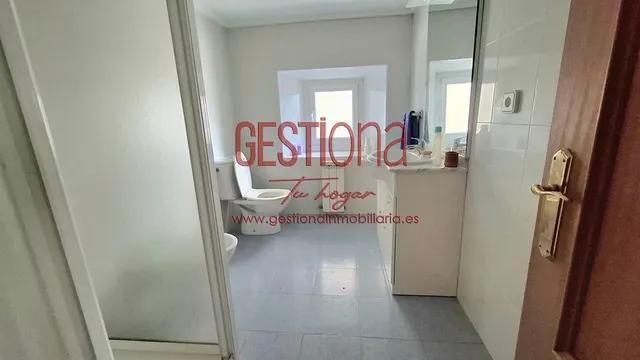 CASA PARA REFORMAR EN EL CENTRO DE RAMALES DE LA VICTORIA. — 16
