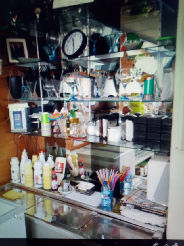 LOCAL COMERCIAl — 4