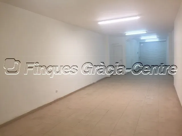 Se alquila local en el barrio de Covadonga